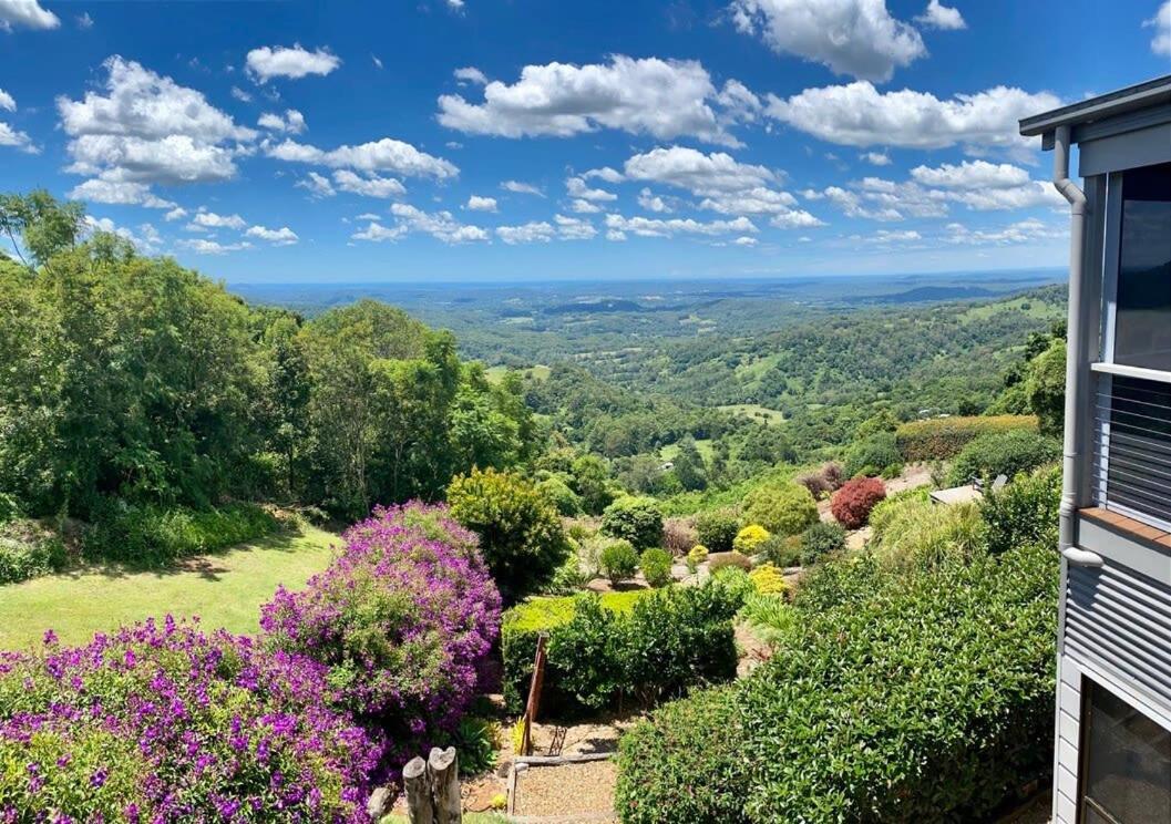 Flaxton Garden Home With Spectacular Coastal Views Montville Exteriér fotografie