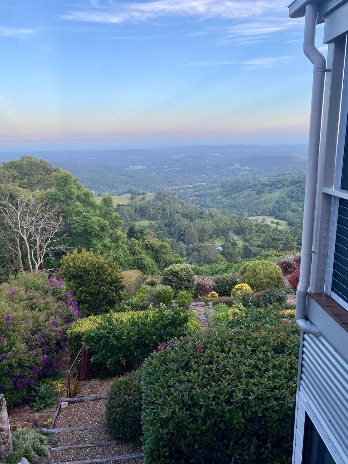 Flaxton Garden Home With Spectacular Coastal Views Montville Exteriér fotografie